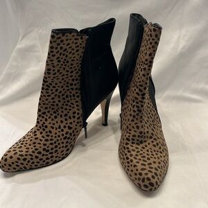 White House Black Market 'Blaze" Cheetah Print Calf Hair Leather Bootie 9.5M